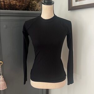 Albion Fit Groove Ribbed Rash Gaurd